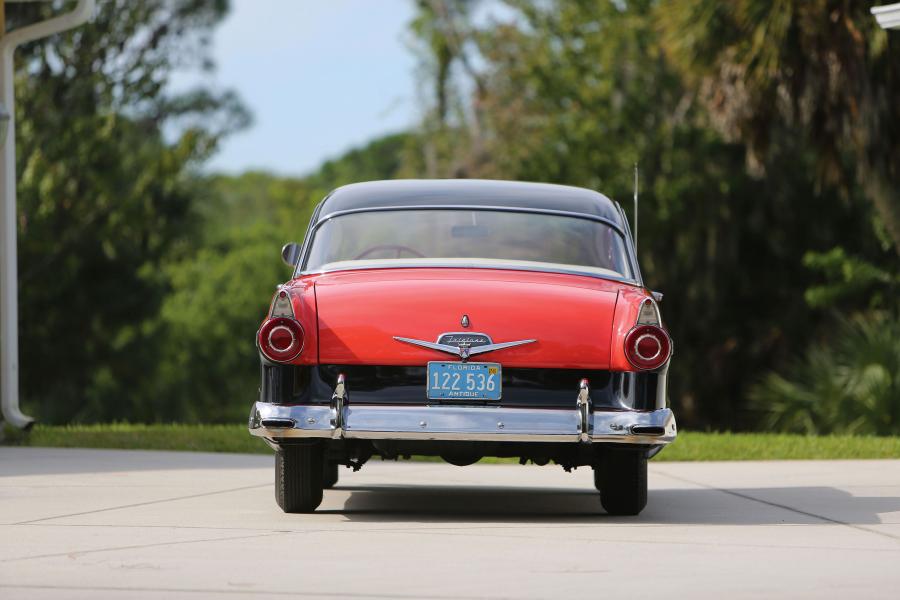  Ford Fairlane Victoria Hardtop Coupe 1956 года  (фото 44 из 49)